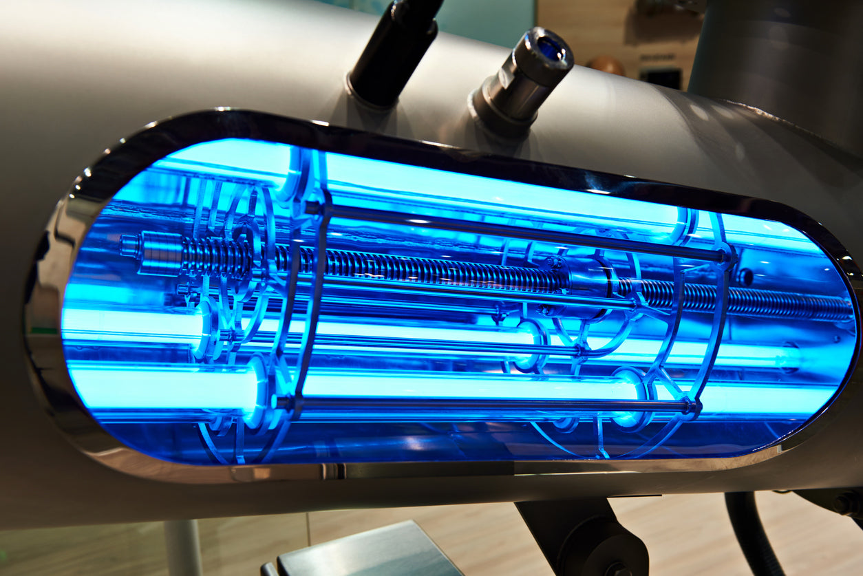 UV light air purifier