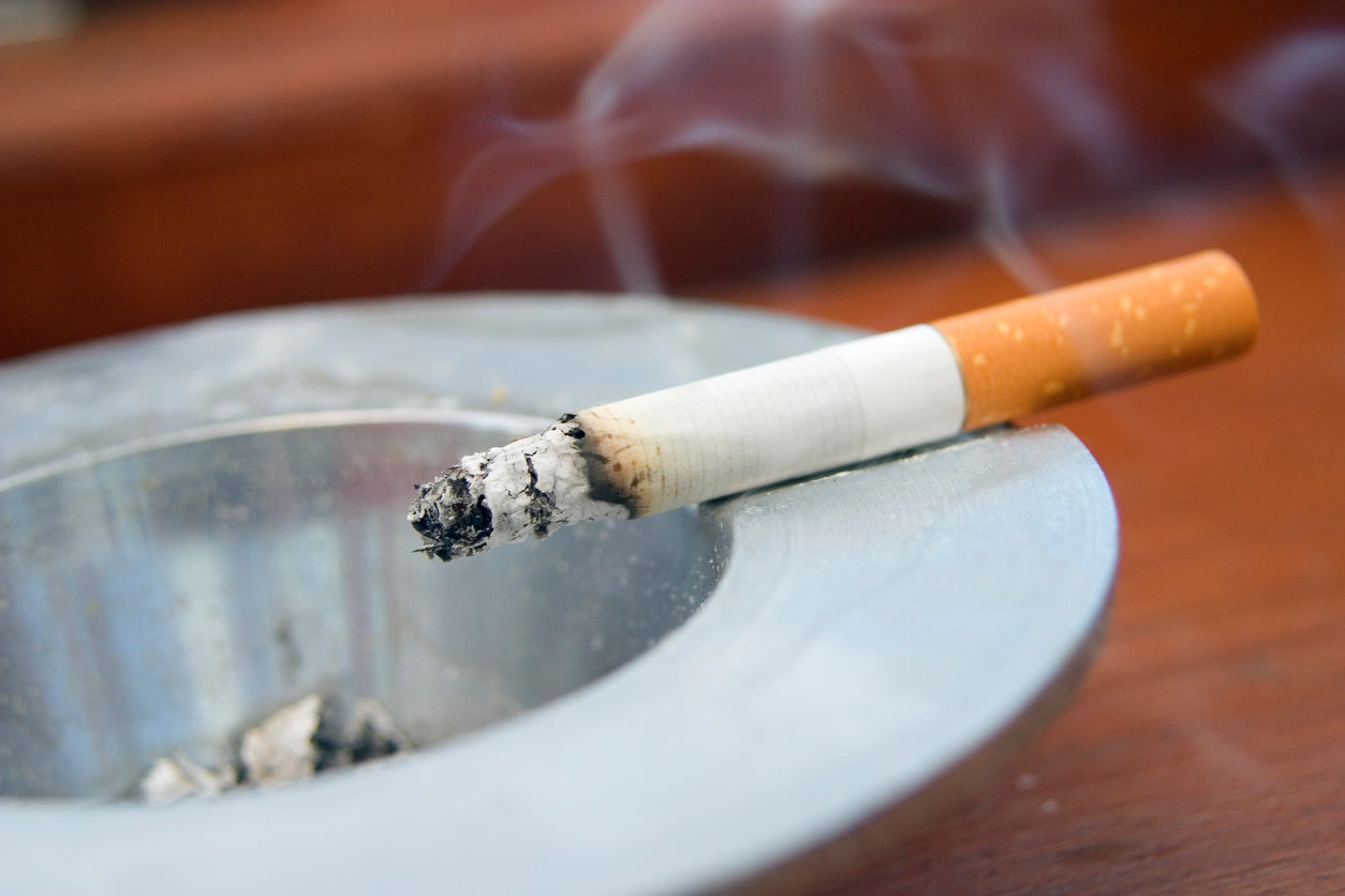 Cigarette Smoke Smell and Ashtray
