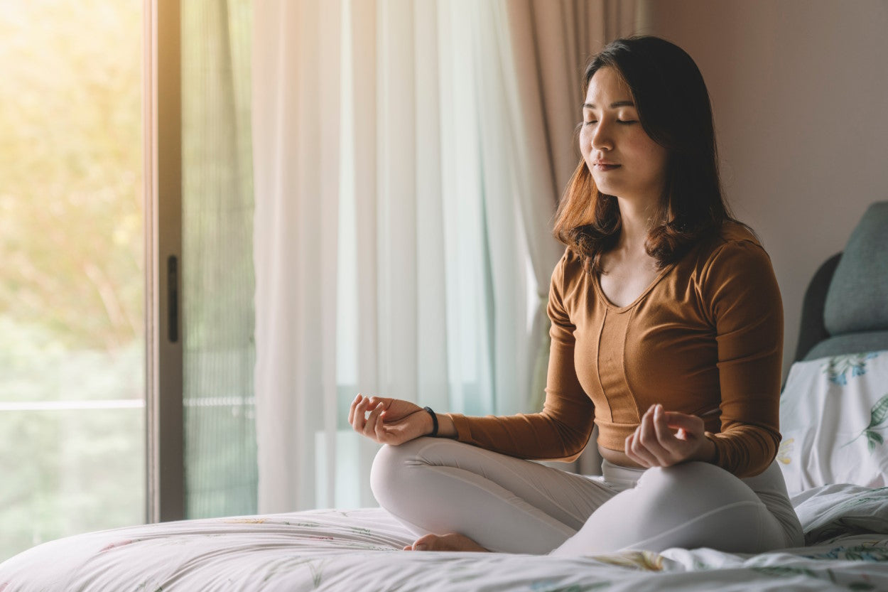 How to program yourself to wake up like an alarm clock Molekule Blog